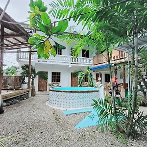  Inn Gon Tourist